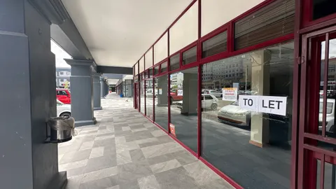 Shop 8, The Bridge Centre, Durban Road